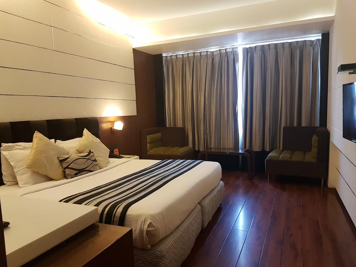 Hotel Gk International Чандігарх Екстер'єр фото